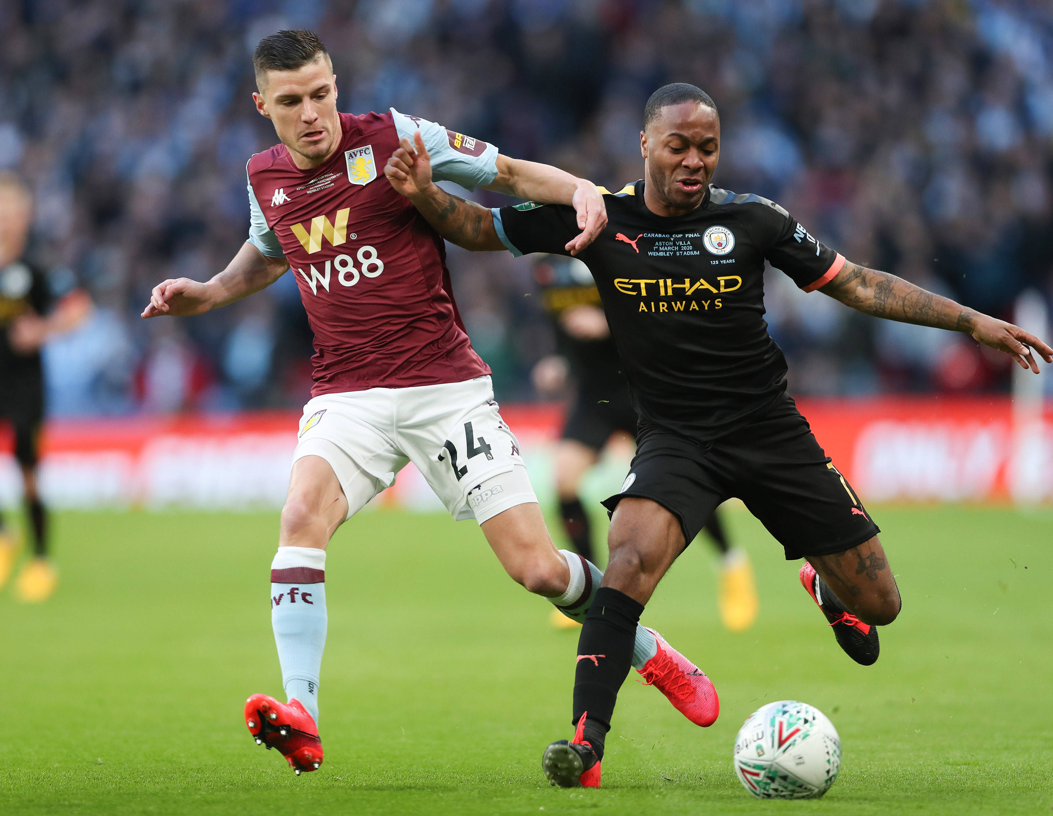 F1：周冠宇储备车手身份出战