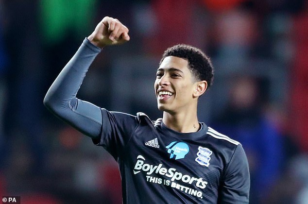 《抵抗者》被扒实机演示开控制台作弊 制作组暖心回应令人动容