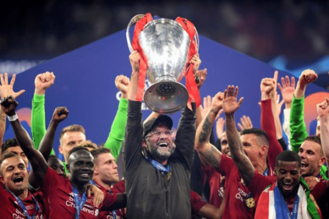 还玩家一片梦海，《和平精英》首套高定神装“梦海之灵”梦幻上线