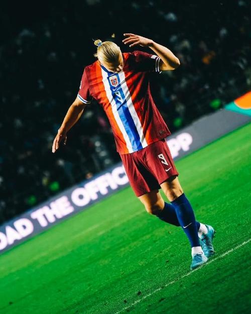 快船31分惨败！布朗50+5创纪录，小卡22+3怀特爆发，哈登18+3全队最低