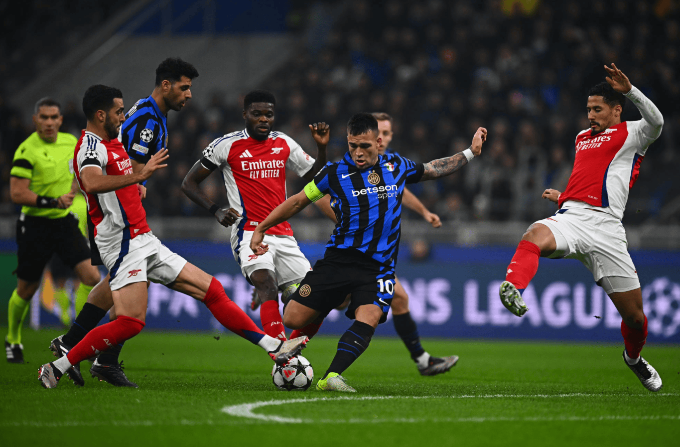 湖人获胜后，詹姆斯重点强调两点，雷迪克直言不讳，东契奇展现高情商