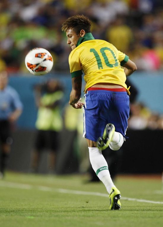 官方：多特边锋科尔-坎贝尔租借加盟霍芬海姆