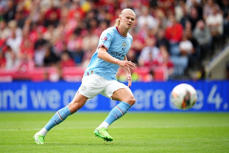 德媒：多特想外租迪朗维尔，老东家安德莱赫特被拒